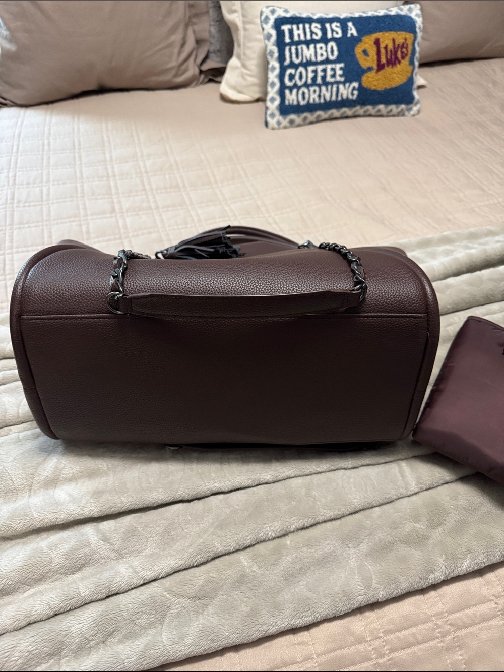 Itzy Ritzy Boss Tote Espresso - Picture 6 of 8